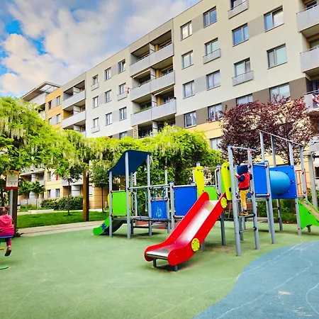 Comfortable Apart, Old Town, Free Parking, Hanging Bed, Wi-fi, Lift, Aircon,self Check-in 24h, Stare Miasto, Winda, Nowy Budynek, Garaz 0 Zl, Klima Lägenhet