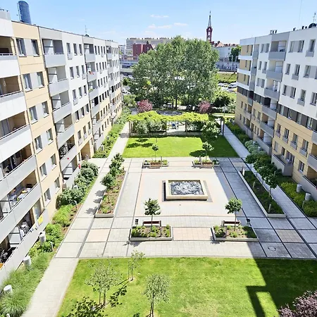 Comfortable Apart, Old Town, Free Parking, Hanging Bed, Wi-fi, Lift, Aircon,self Check-in 24h, Stare Miasto, Winda, Nowy Budynek, Garaz 0 Zl, Klima Lägenhet