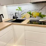 Comfortable Apart, Old Town, Free Parking, Hanging Bed, Wi-fi, Lift, Aircon,self Check-in 24h, Stare Miasto, Winda, Nowy Budynek, Garaz 0 Zl, Klima Daire
