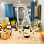 Comfortable Apart, Old Town, Free Parking, Hanging Bed, Wi-fi, Lift, Aircon,self Check-in 24h, Stare Miasto, Winda, Nowy Budynek, Garaz 0 Zl, Klima Daire