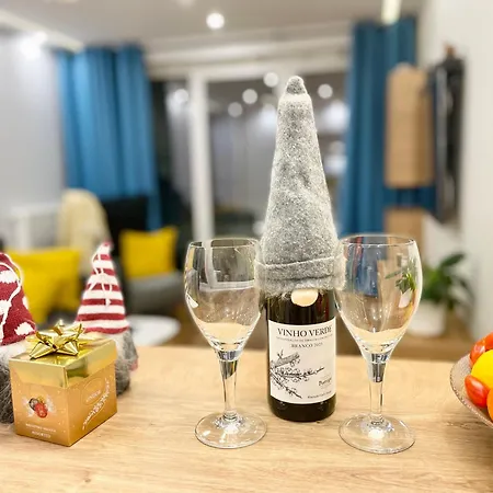 Comfortable Apart, Old Town, Free Parking, Hanging Bed, Wi-fi, Lift, Aircon,self Check-in 24h, Stare Miasto, Winda, Nowy Budynek, Garaz 0 Zl, Klima Lejlighed